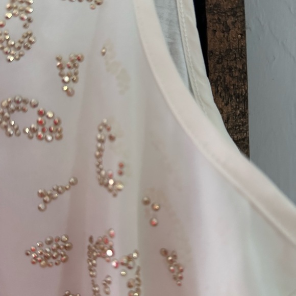 Jennifer Lopez gold beaded top - Picture 2 of 5